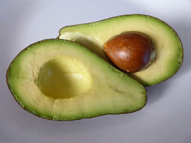 avocado-885272_640.jpg